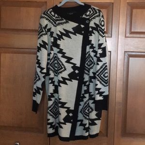 Black and Cream patterned sweater